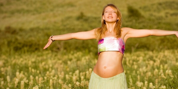 The Exposure to Light During Pregnancy Is the Key for the Normal Development of the Fetus’ Eyes